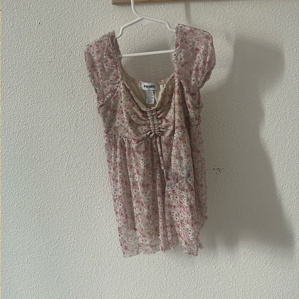 Children’s Large blouse. Floral. RSQ from Tilly’s
